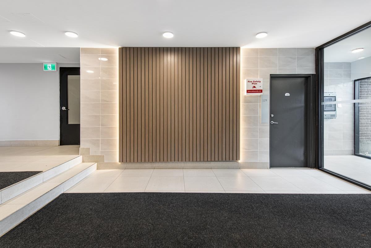 7170 Darcel Avenue - Photo 3 of 24