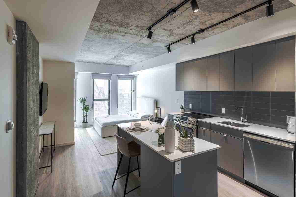 530 Rue Saint-Hubert — photo 1