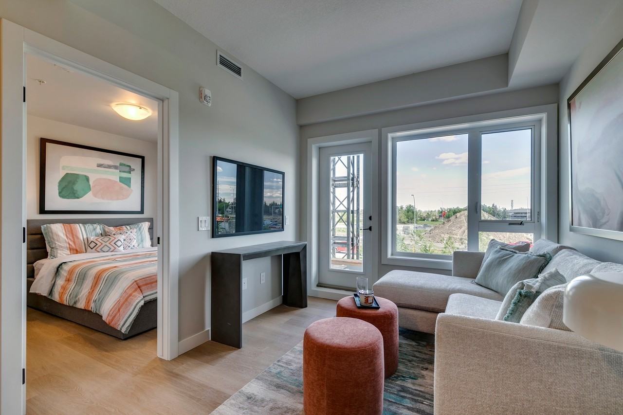 Shawnessy Station - Photo 7 of 50