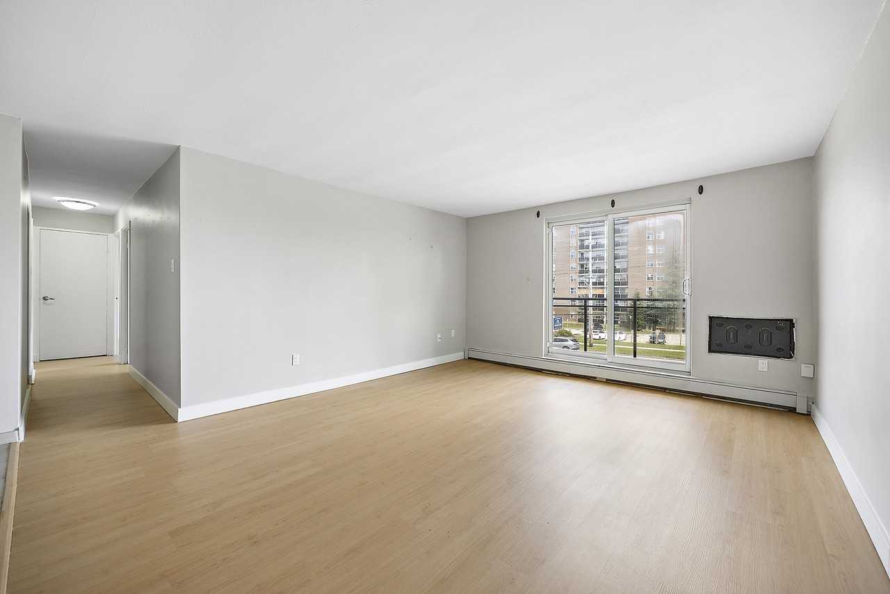 725-745 Wonderland Road South - Photo 7 of 19