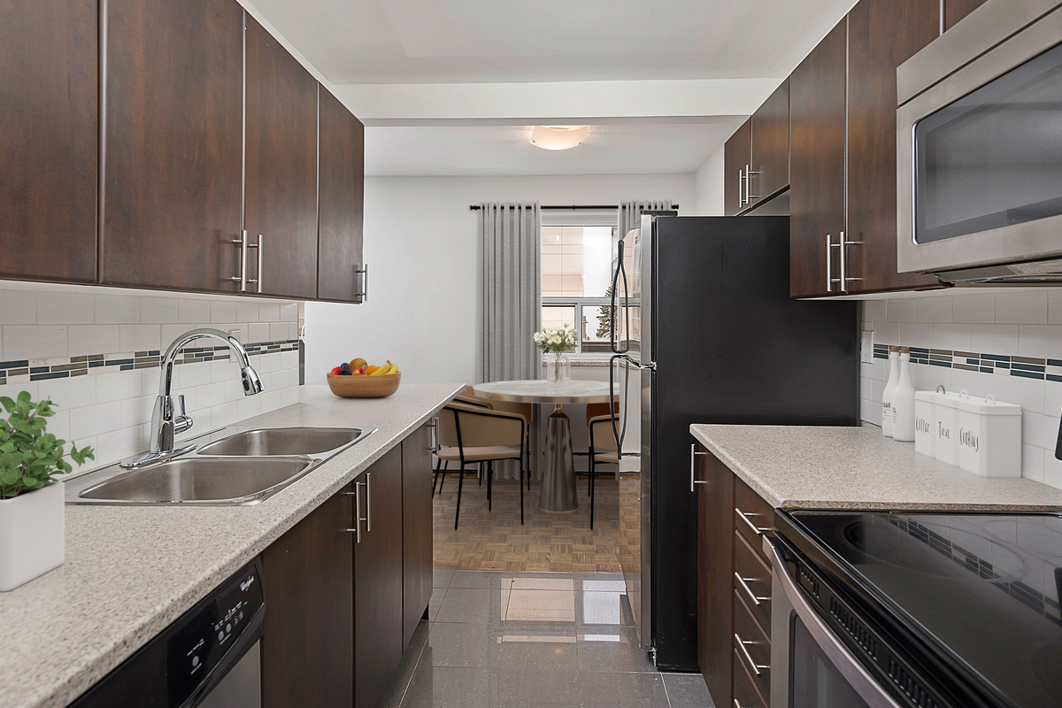 2067 Prospect Street - Photo 5 of 18