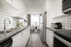 featured image of 2729 2670-2729 Meadowbrook Lane