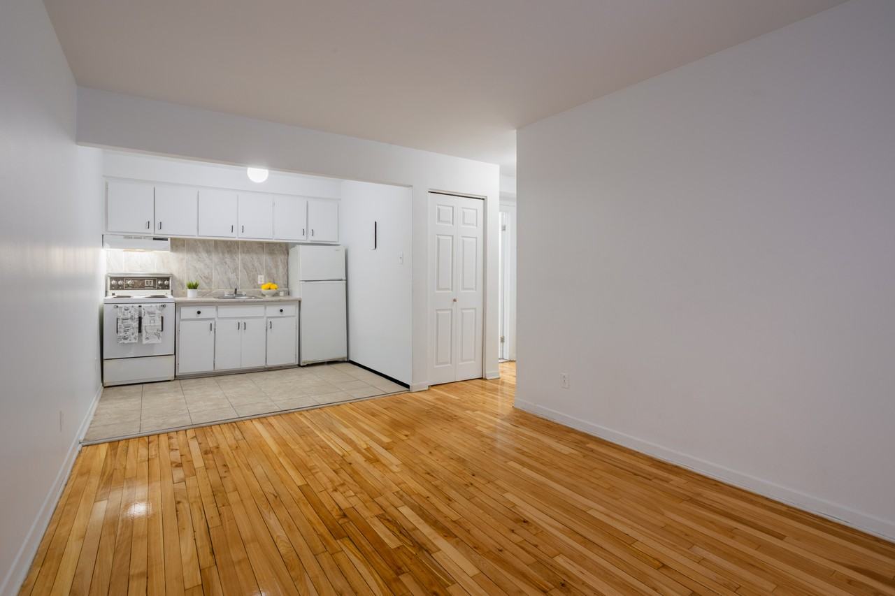 10144 Lajeunesse - Photo 3 of 6