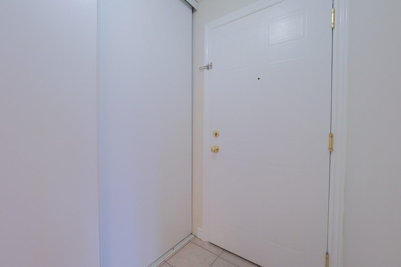 1678 Russell Rd - Photo 2 of 12