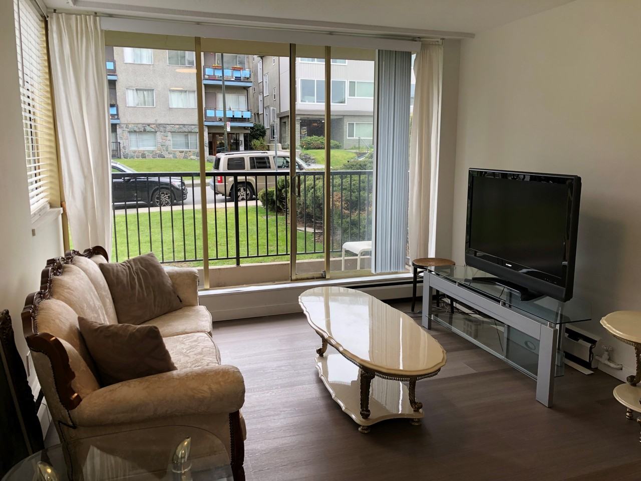 Kitsilano - Photo 4 of 32