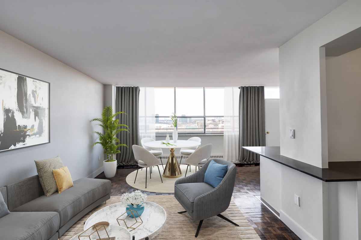 3575 Bathurst Street - Photo 3 of 10