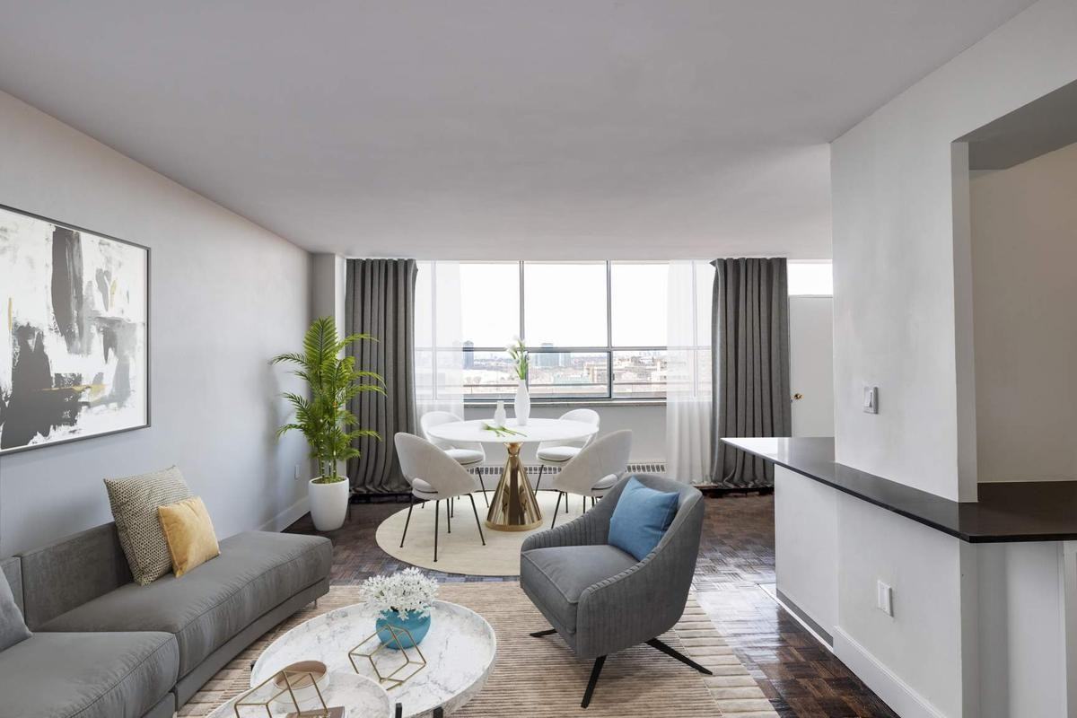 2892 St. Clair Ave. E - Photo 2 of 5