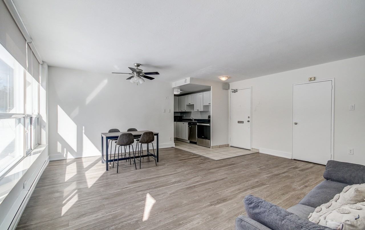 133 Erskine Ave. - Photo 6 of 25