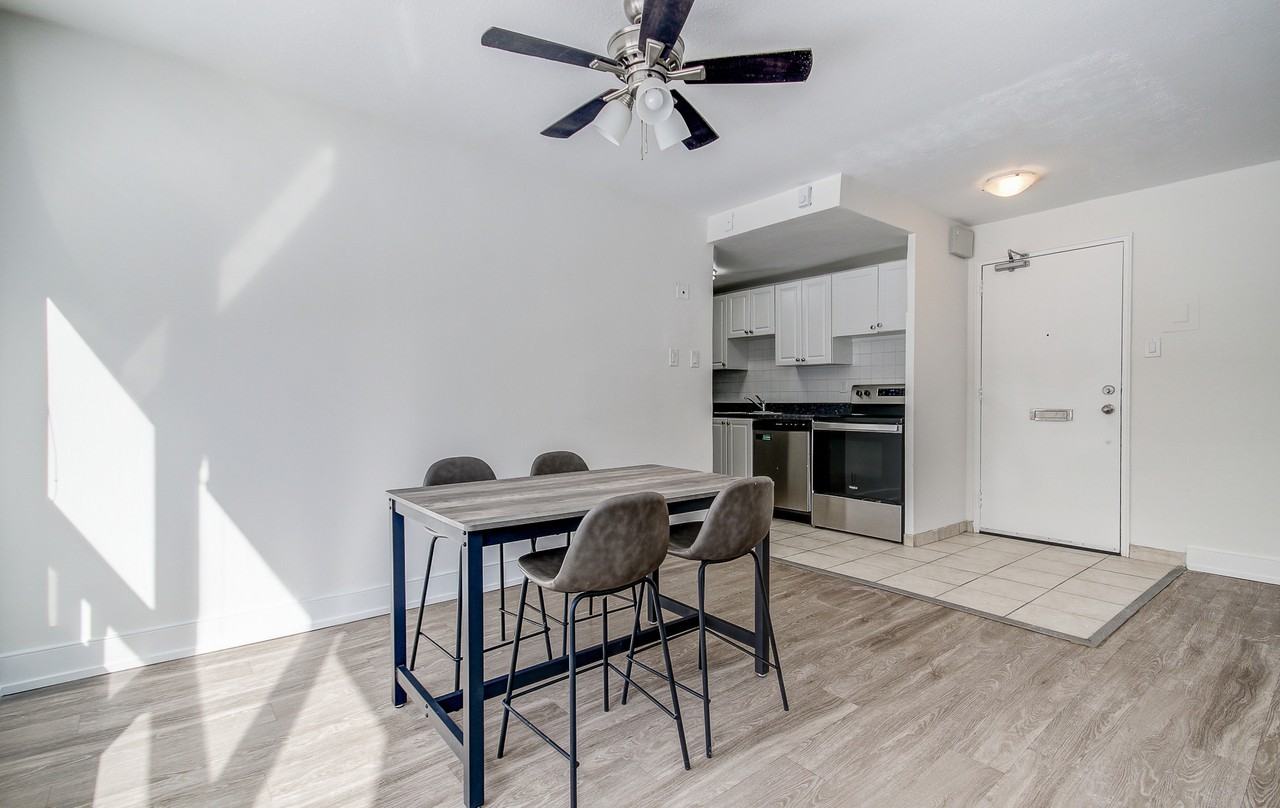 133 Erskine Ave. - Photo 7 of 25