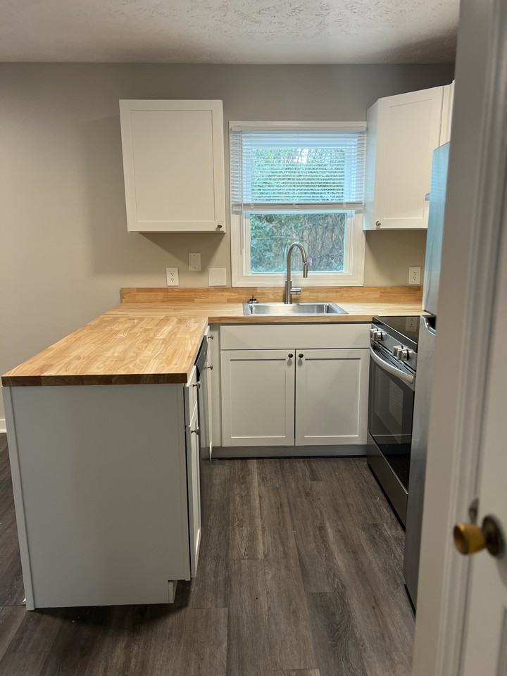 Greyridge Apartments - Photo 6 of 44