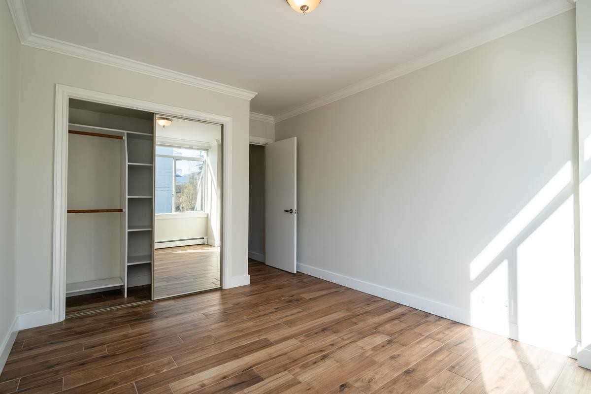 2035 Barclay Street - Photo 7 of 20