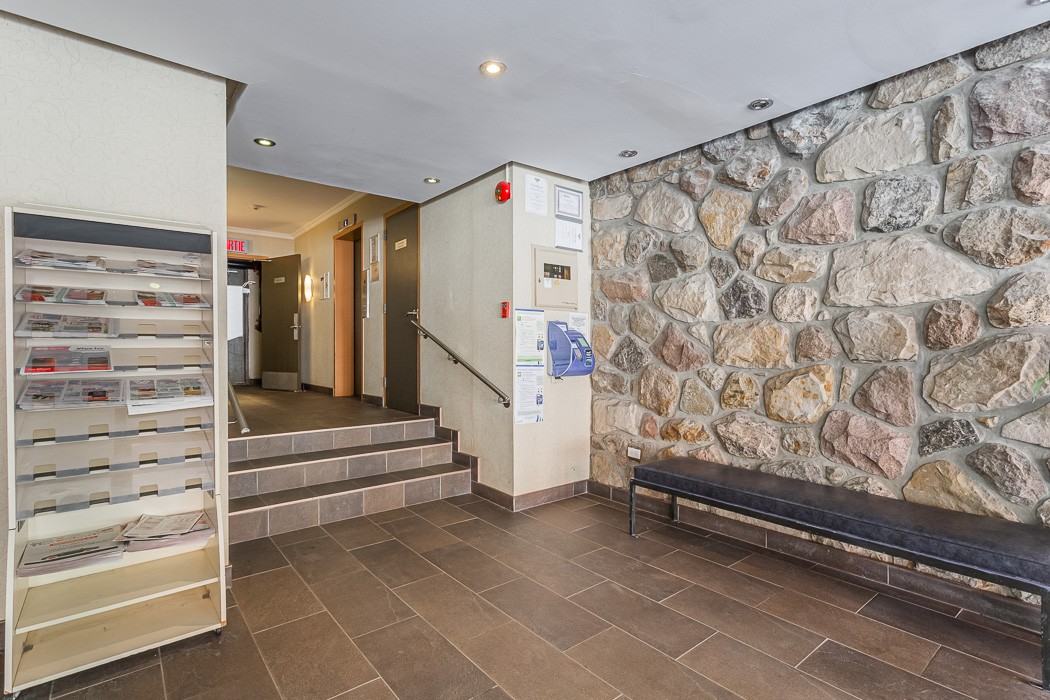 4400 Sainte-Catherine - Photo 2 of 20