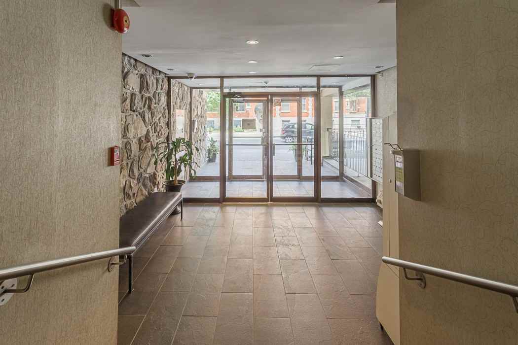 4400 Sainte-Catherine - Photo 3 of 20