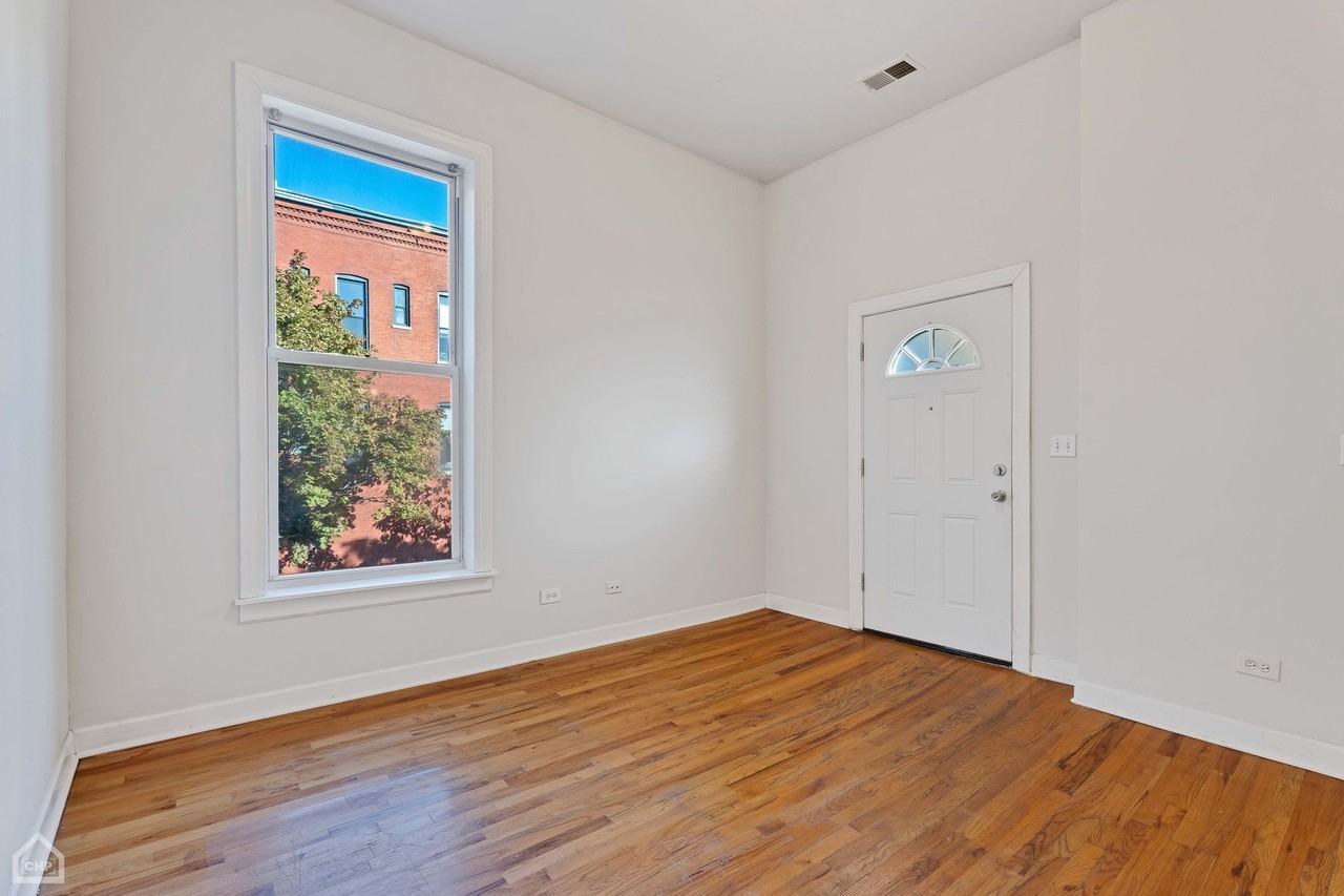 North Ave 2601-03.5 W - Photo 6 of 12