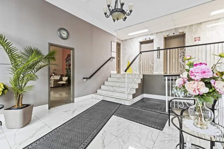 Hillview Towers - Photo 5 of 6