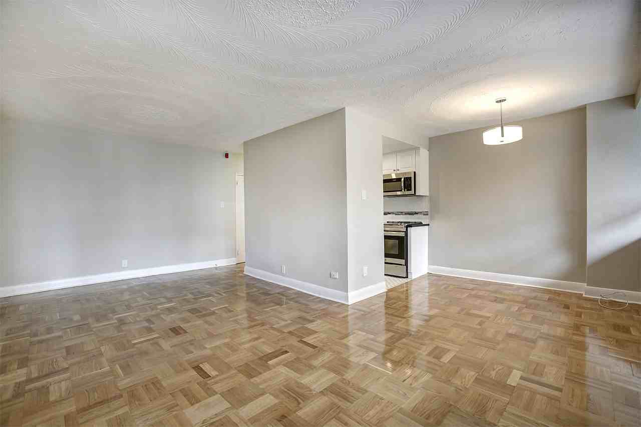 96 Jameson Avenue - Photo 5 of 19