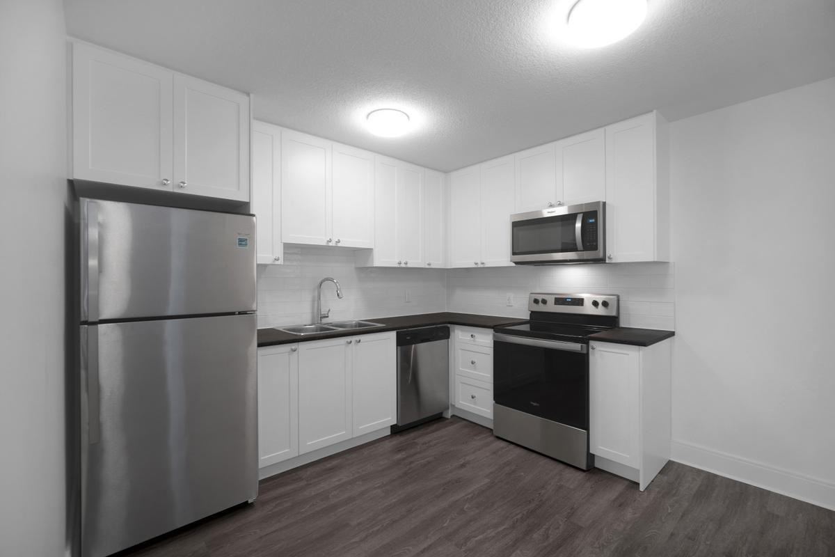 Prideaux Apartments - Photo 2 of 26