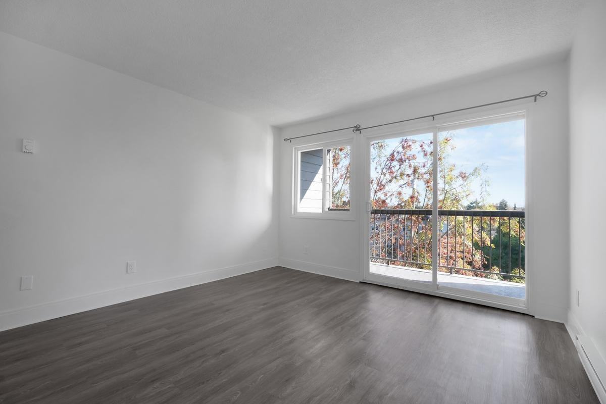 Prideaux Apartments - Photo 4 of 26