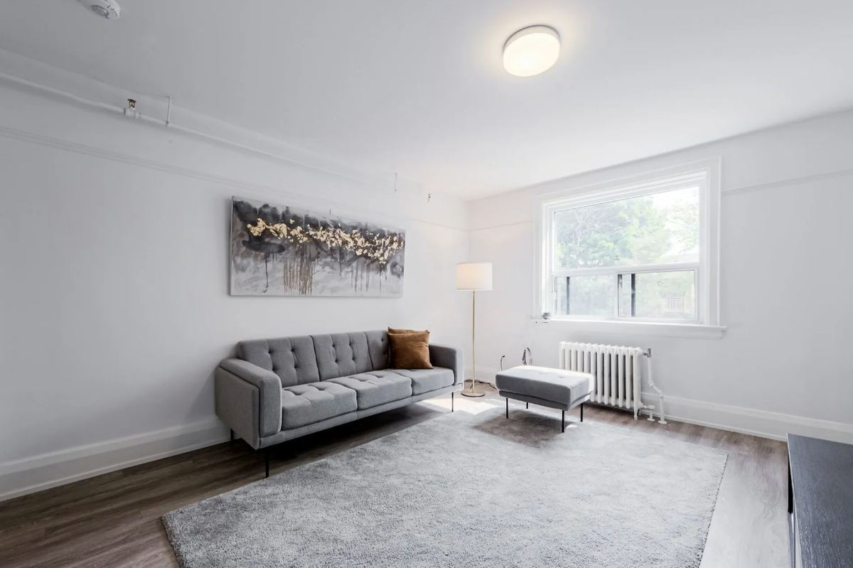 210 Wychwood Avenue - Photo 7 of 20