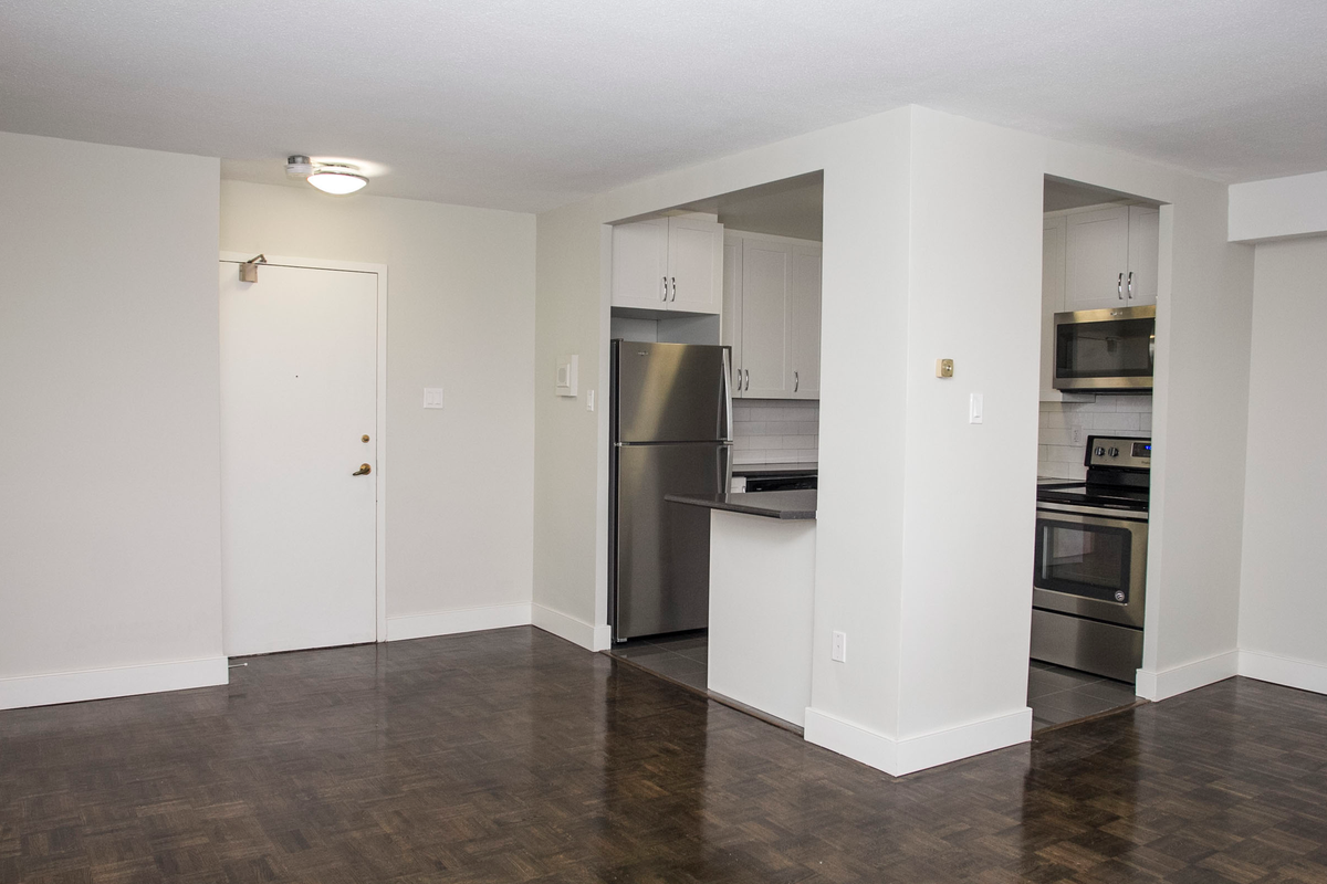 2250 Homelands Dr - Photo 6 of 19