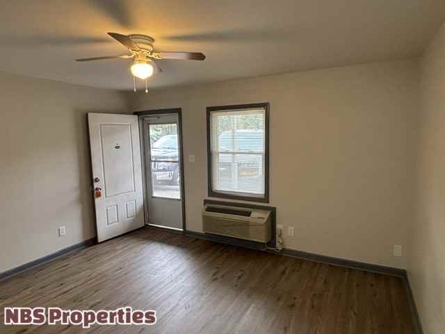 867 North Gallaher View Road Northwest - Photo 5 of 36