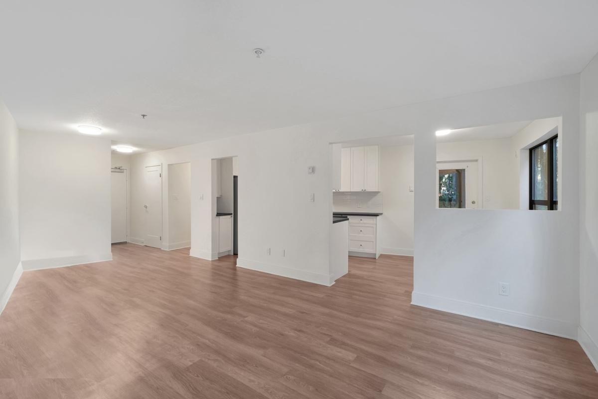 6597-6601 Applecross Rd & 6439 Portsmouth Rd - Photo 4 of 34