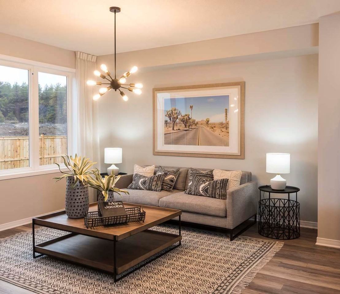 685 Taliesin Crescent - Photo 4 of 18