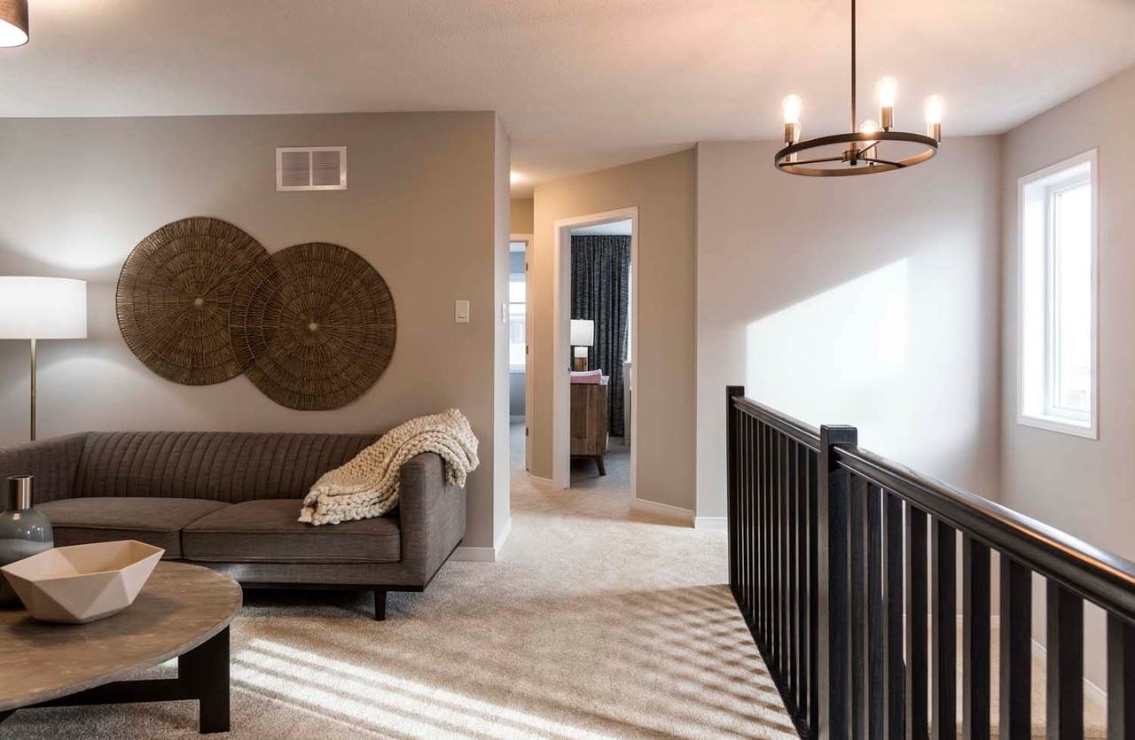 685 Taliesin Crescent - Photo 5 of 18