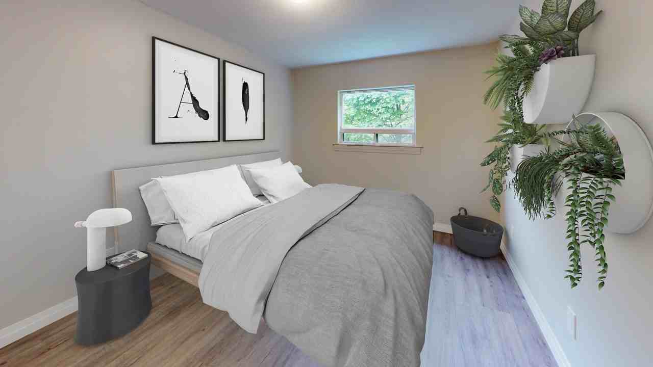 323 Niagara Blvd - Photo 6 of 8