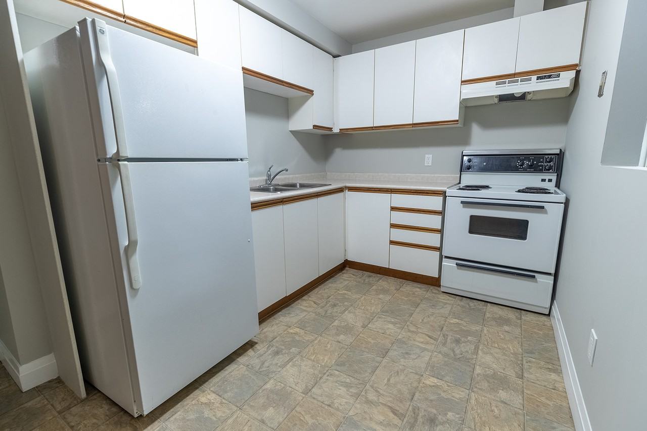 575 Lake Street - Photo 2 of 19