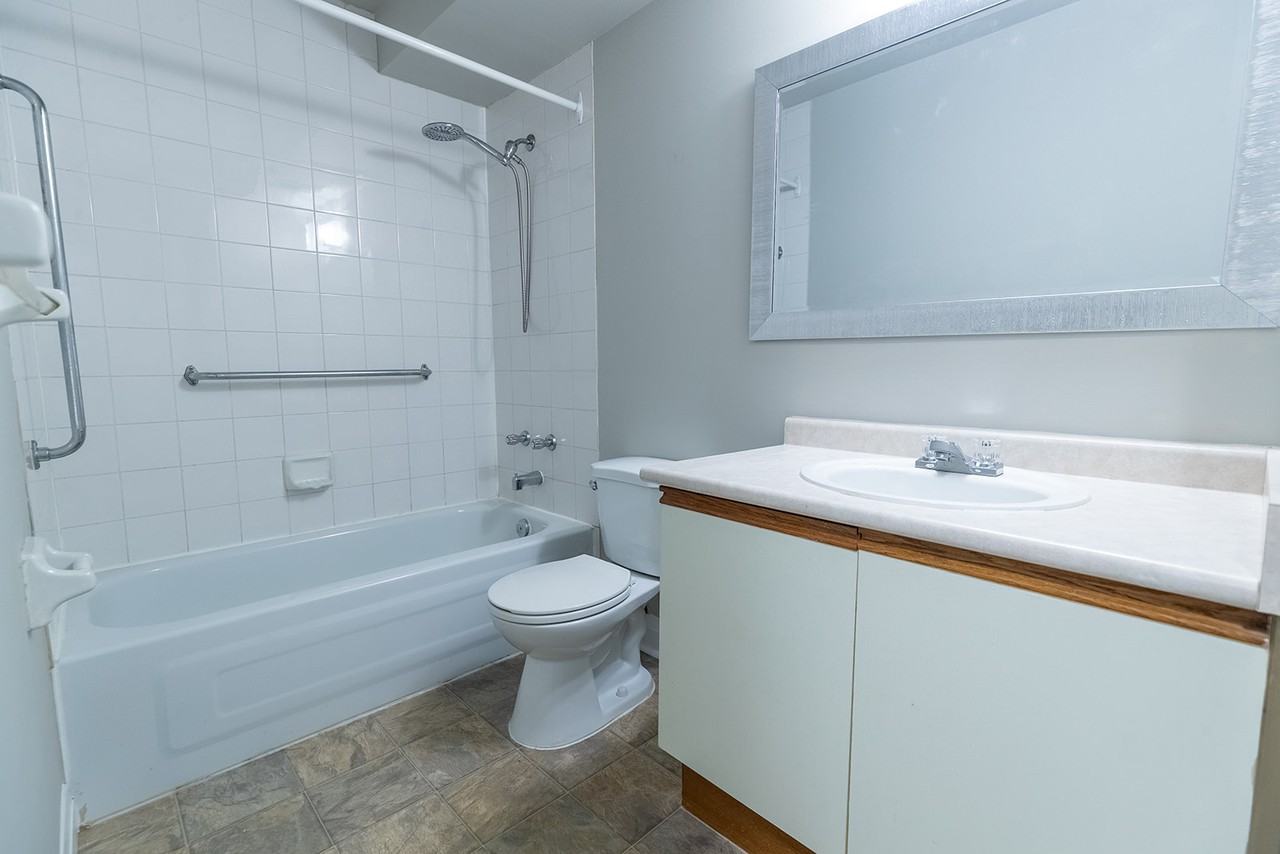 575 Lake Street - Photo 4 of 19