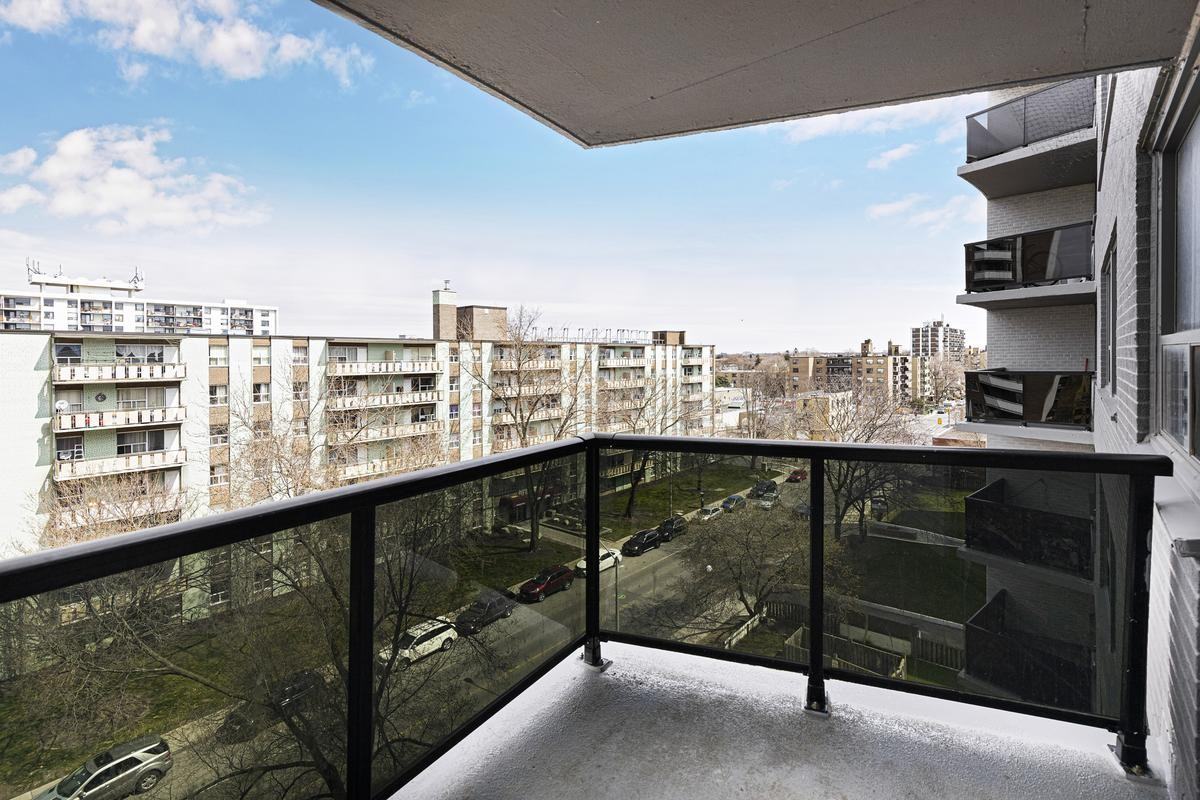 91 Cosburn Ave. - Photo 6 of 33