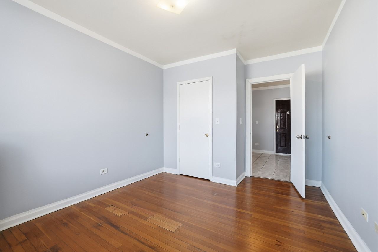 7501 S Stewart Avenue - Photo 5 of 42