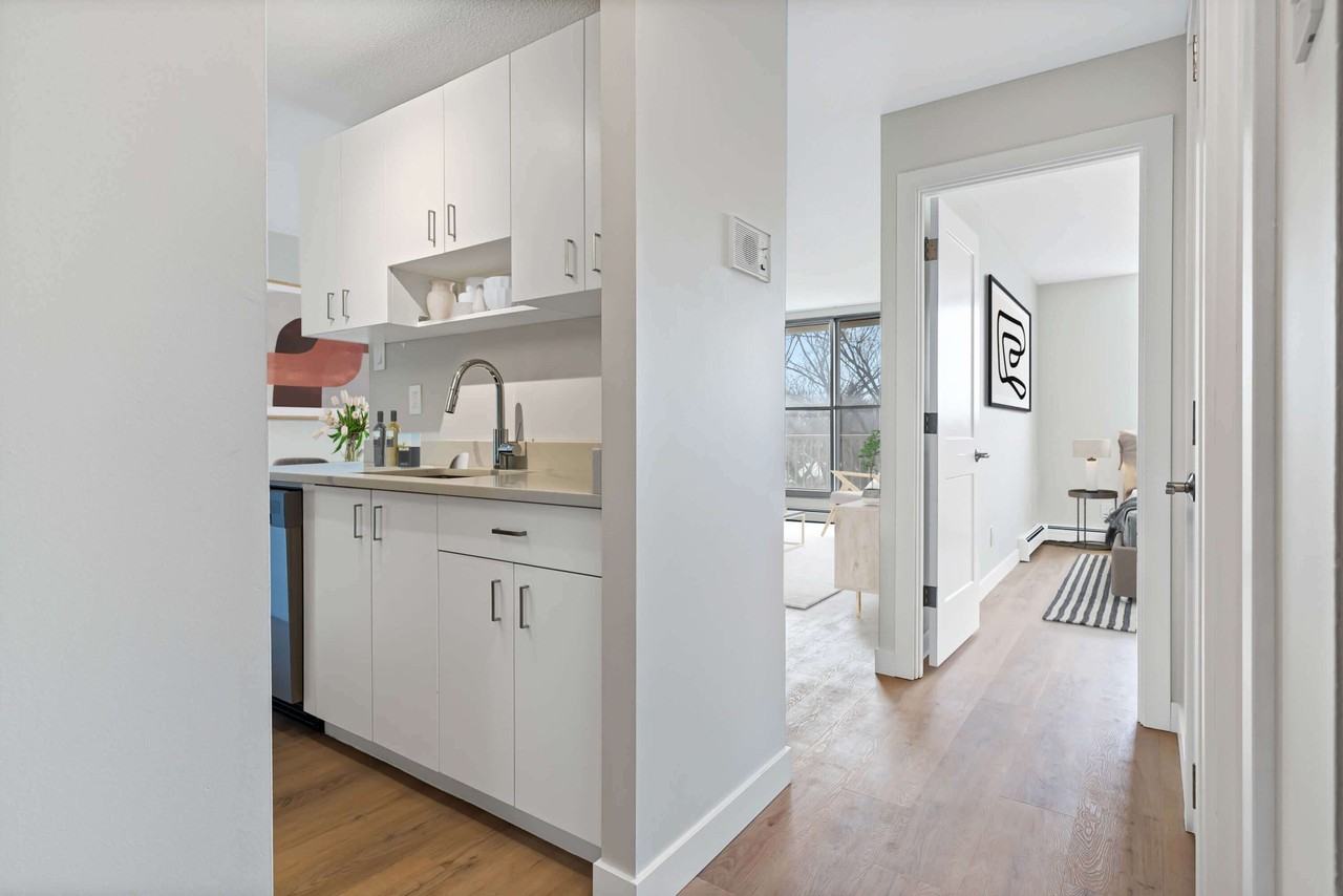 Legacy Tower - Photo 5 of 50