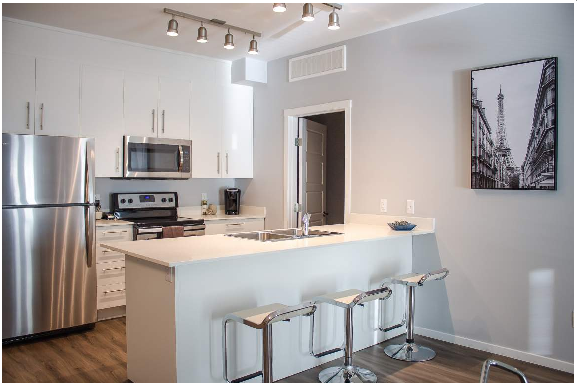 Vista Apartments - Photo 4 of 19