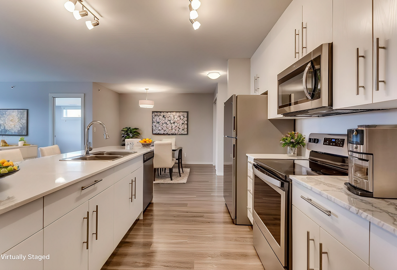 Vista Apartments - Photo 6 of 19