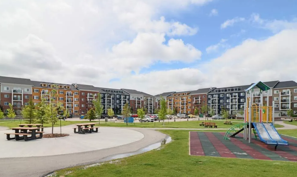 Cobble Hill - Photo 2 of 32