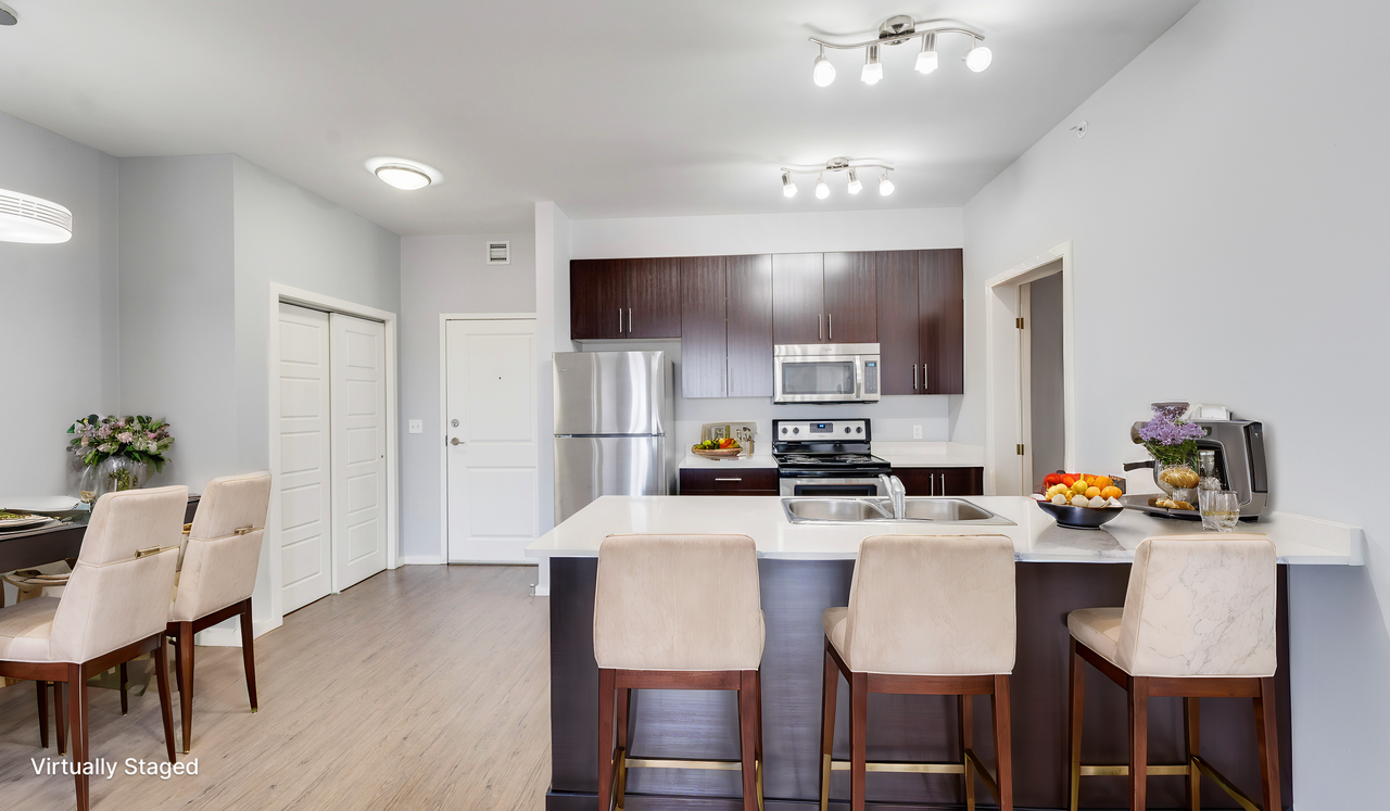 Cobble Hill - Photo 6 of 32