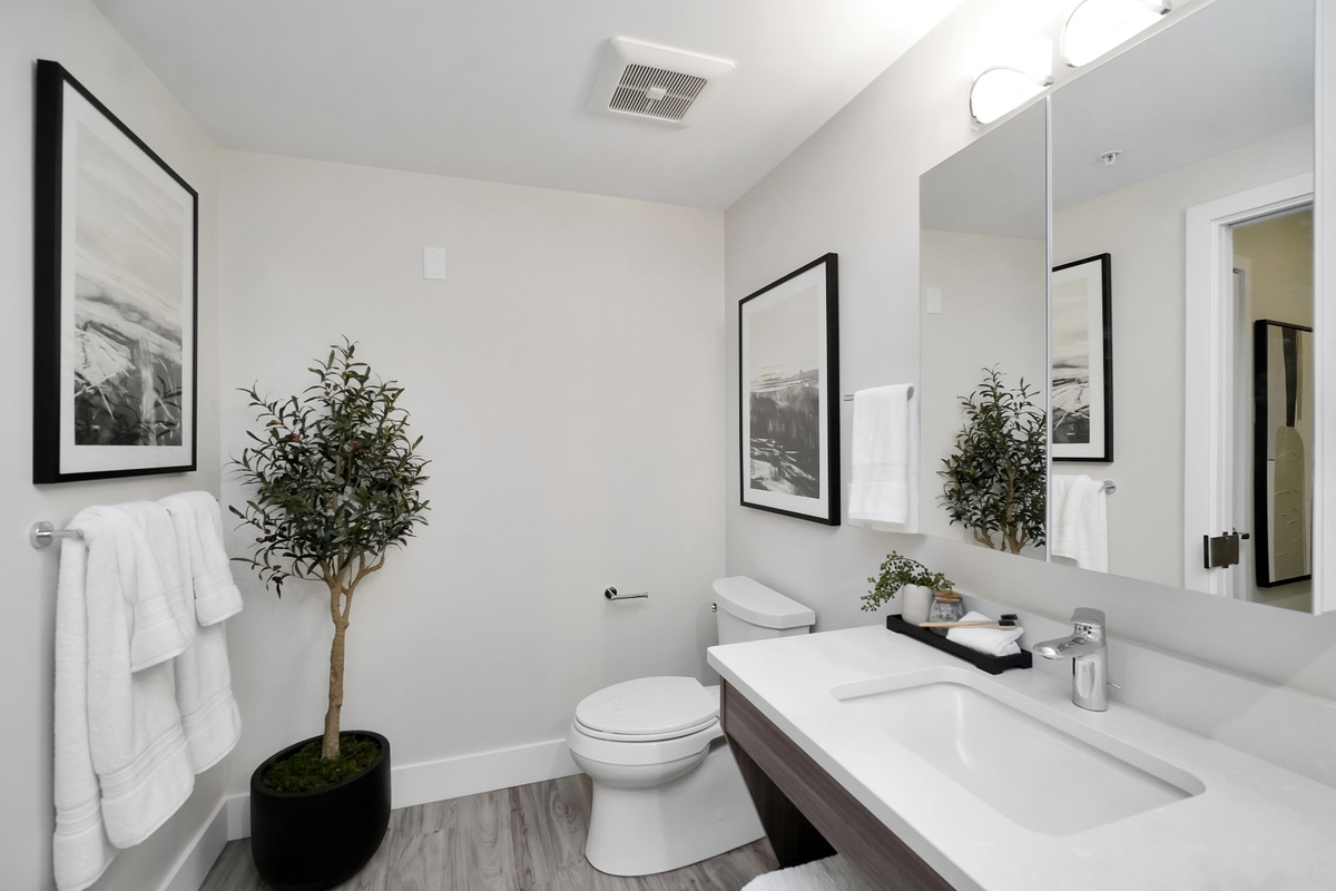 Oslo on Fifth Residences - Photo 5 of 18