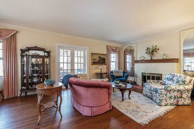 311 Central Ave - Photo 3 of 16