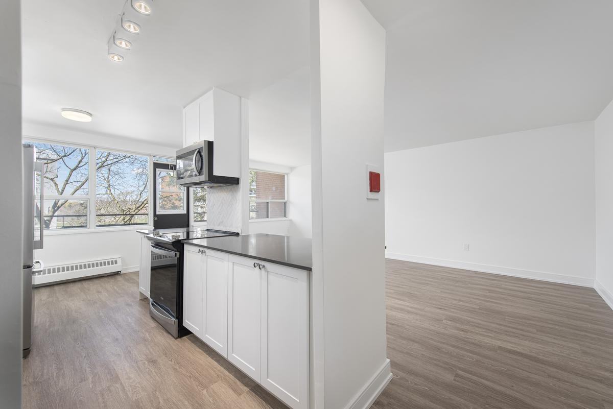 25 Eva Road - Photo 4 of 35