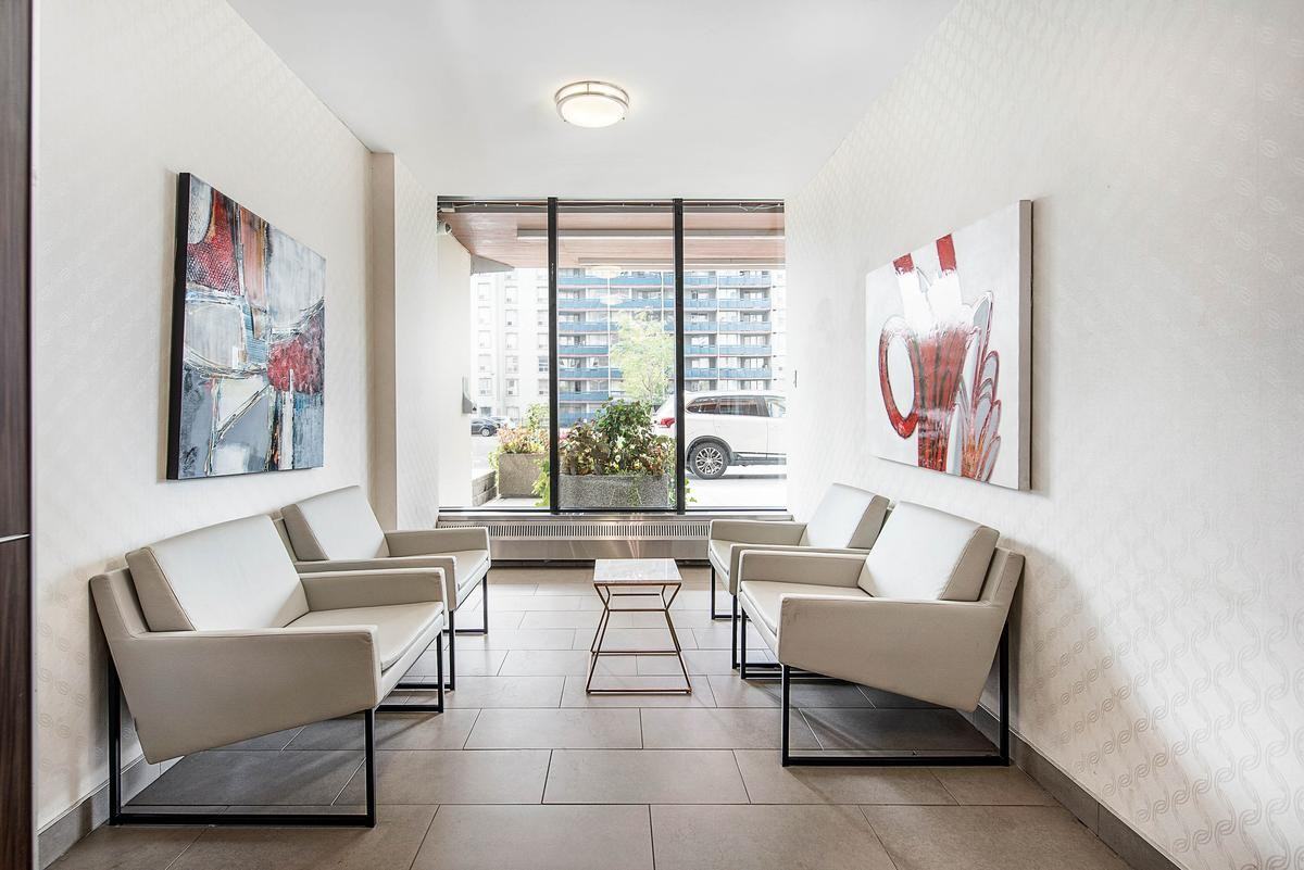 15 Eva Rd - Photo 4 of 16