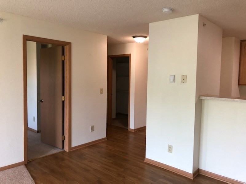 Lionspark Apartments - Photo 4 of 10