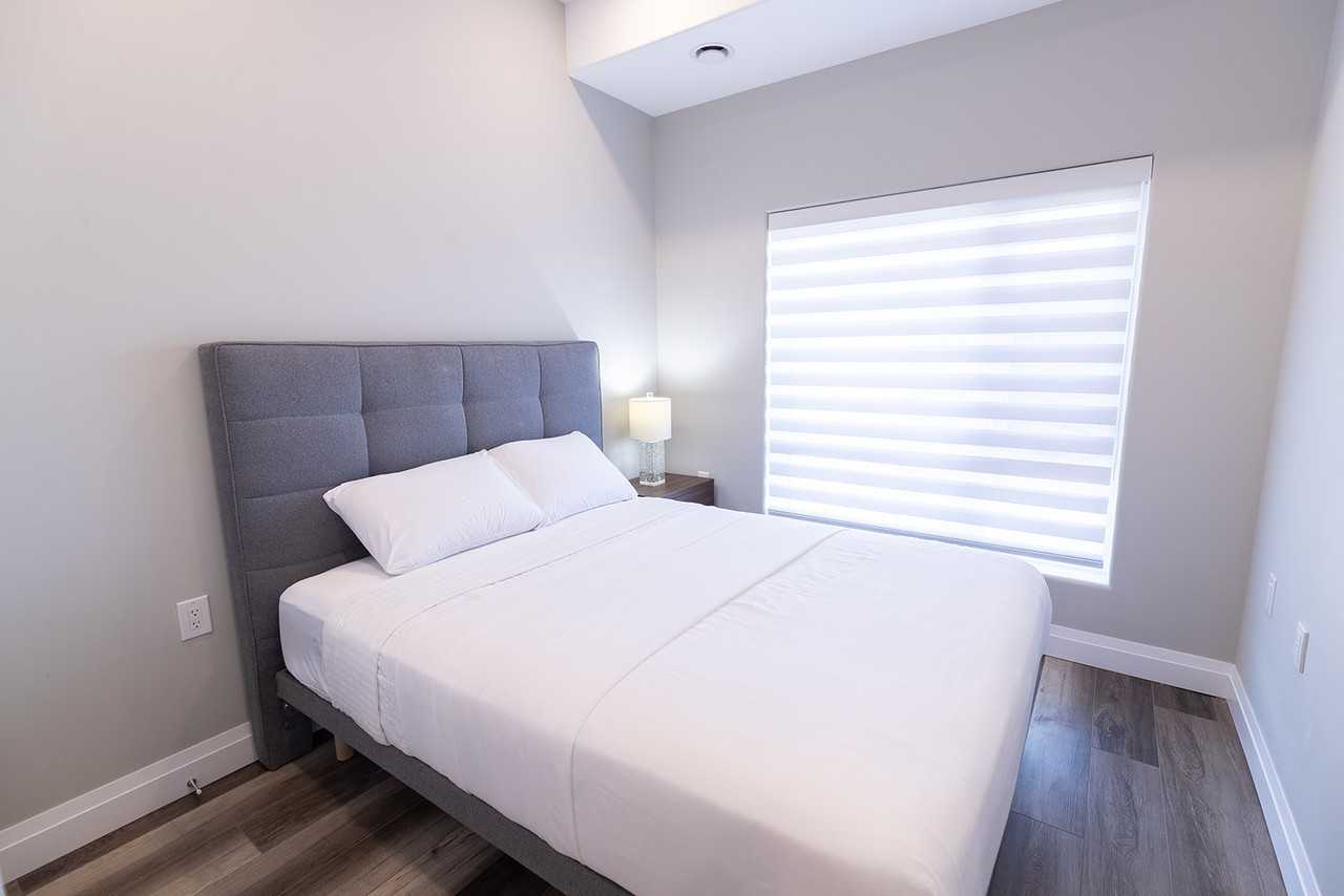 5971 Dorchester - Photo 5 of 40