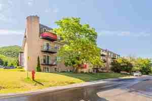 featured image of 305 Rue Pineault
