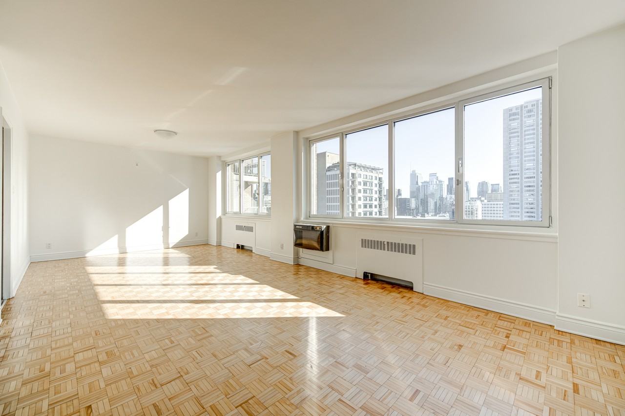 1460 Avenue du Docteur-Penfield - Photo 2 of 11