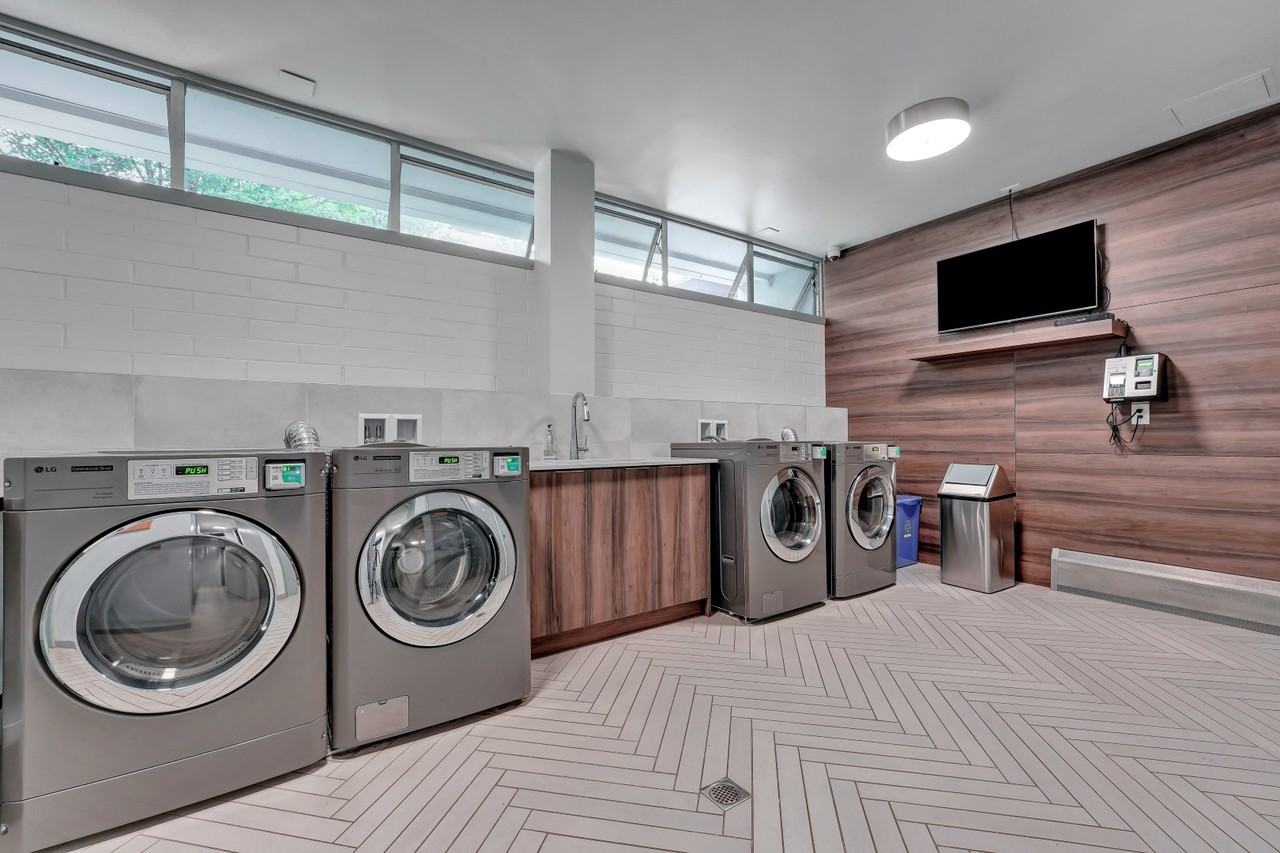 1765 Pendrell - Photo 7 of 12