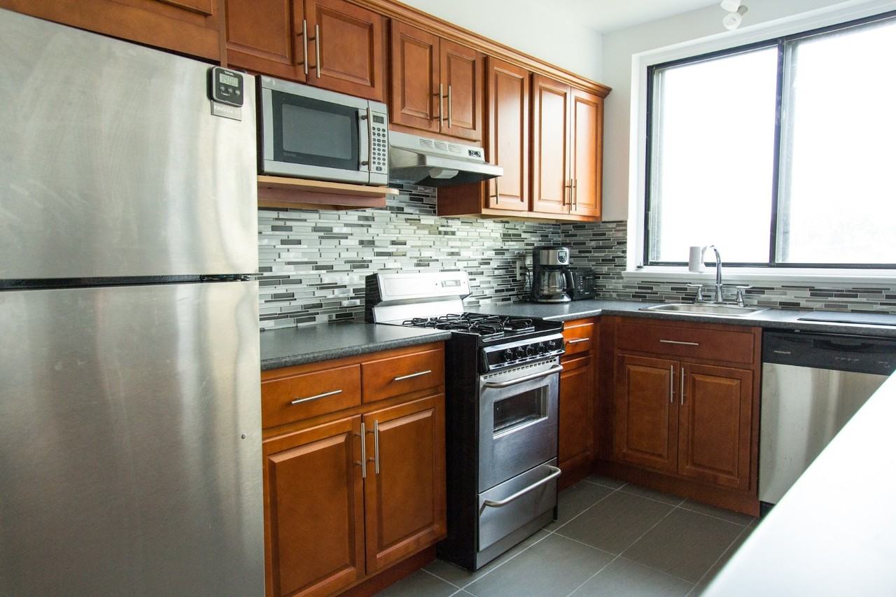 6001-6101-6151 Chemin de la Côte Saint-Luc - Photo 4 of 38