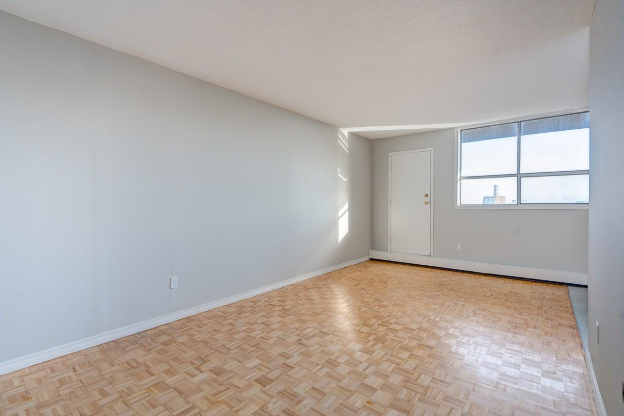 222 Nonquon Road - Photo 5 of 23