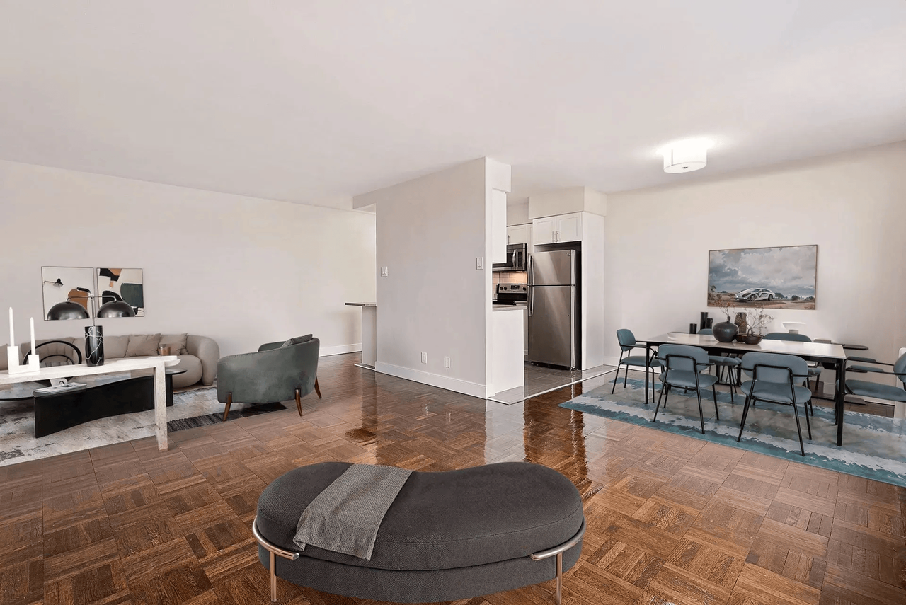 2177 Avenue Road - Photo 6 of 15